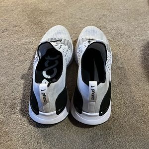 Nike React Phantom Flyknit 2 Mens 12.5 NEW